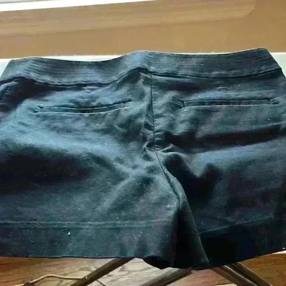 Loft, black dress shorts - Picture 2 of 3